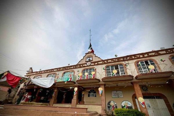 Vinculan a proceso a exalcalde de Tlalnepantla, Morelos; exigía pagos indebidos a empleados
