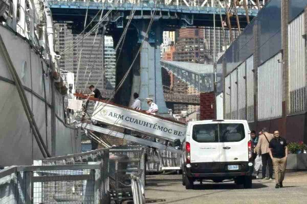 choque buque escuela Cuauhtémoc en Nueva York