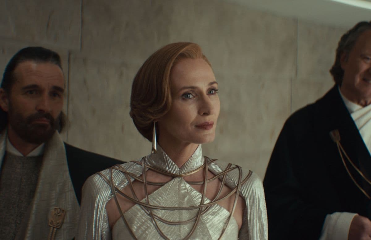 mon mothma andor actriz genevieve oreilly