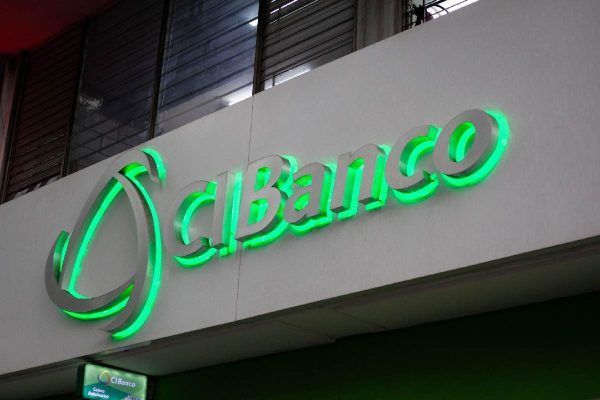 CIBanco es una de las empresas señaladas por EU de lavado de dinero, por lo que les cancelaron sus VISAS