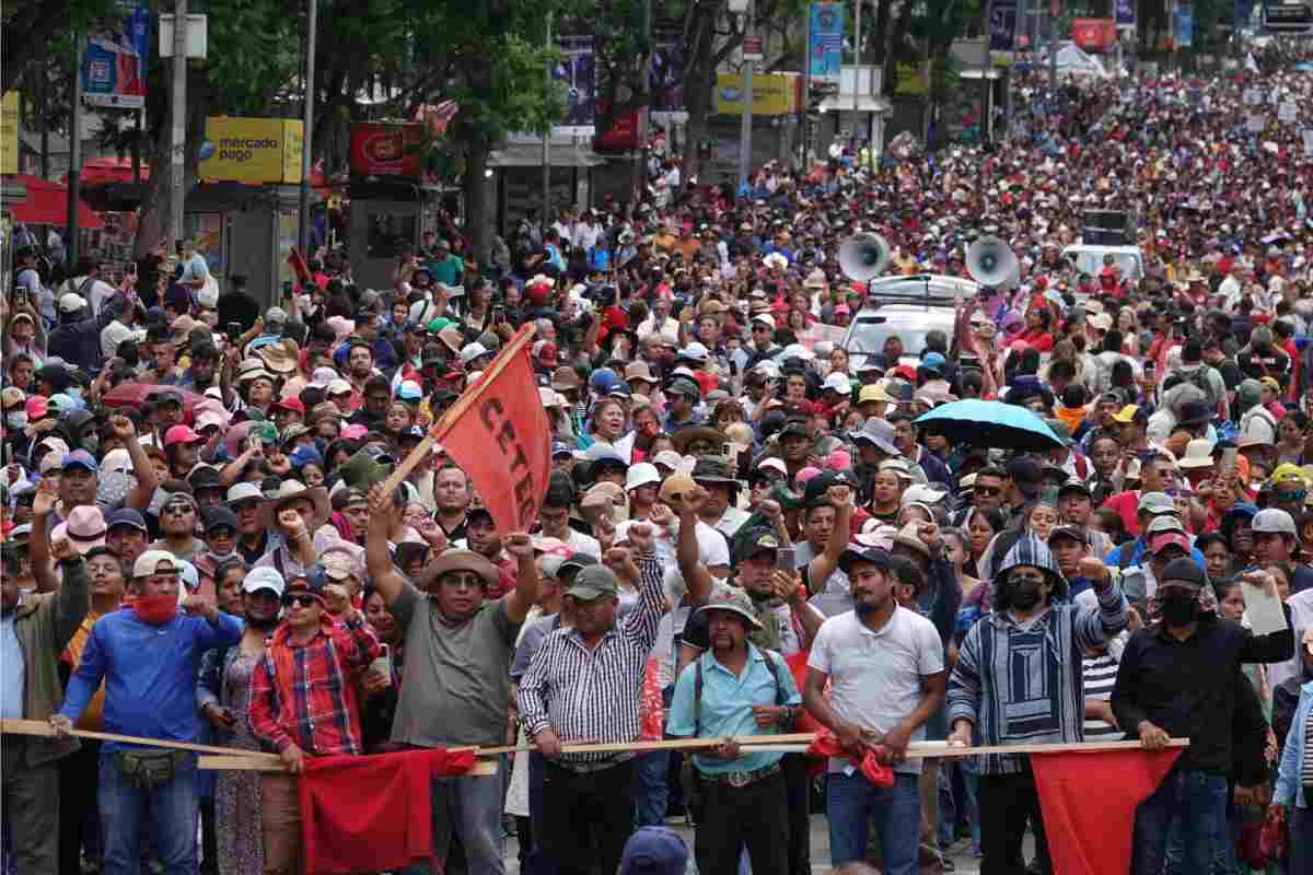 CNTE plantón zocalo protestas gobierno ISSSTE