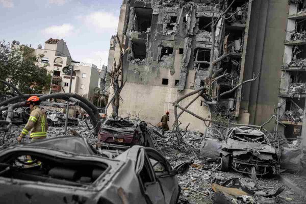 Daños en un edificio de Israel tras ataque Iraní