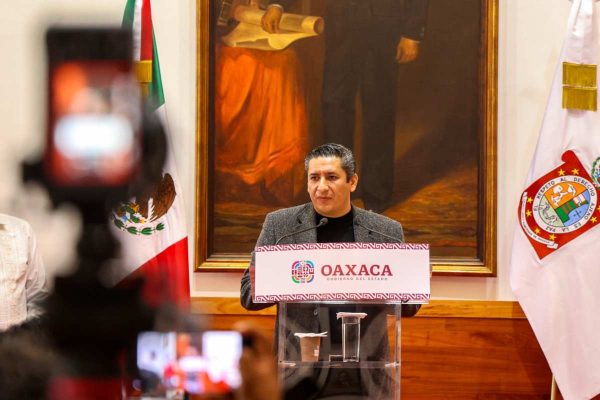 Detienen a director de C2 de Juchitán, Oaxaca; lo acusan de compartir imágenes de sistema monitoreo