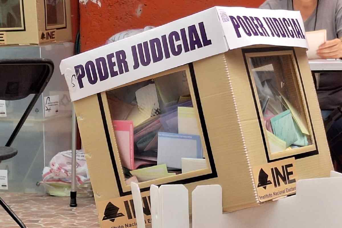 Difunden acordeones en plena jornada electoral