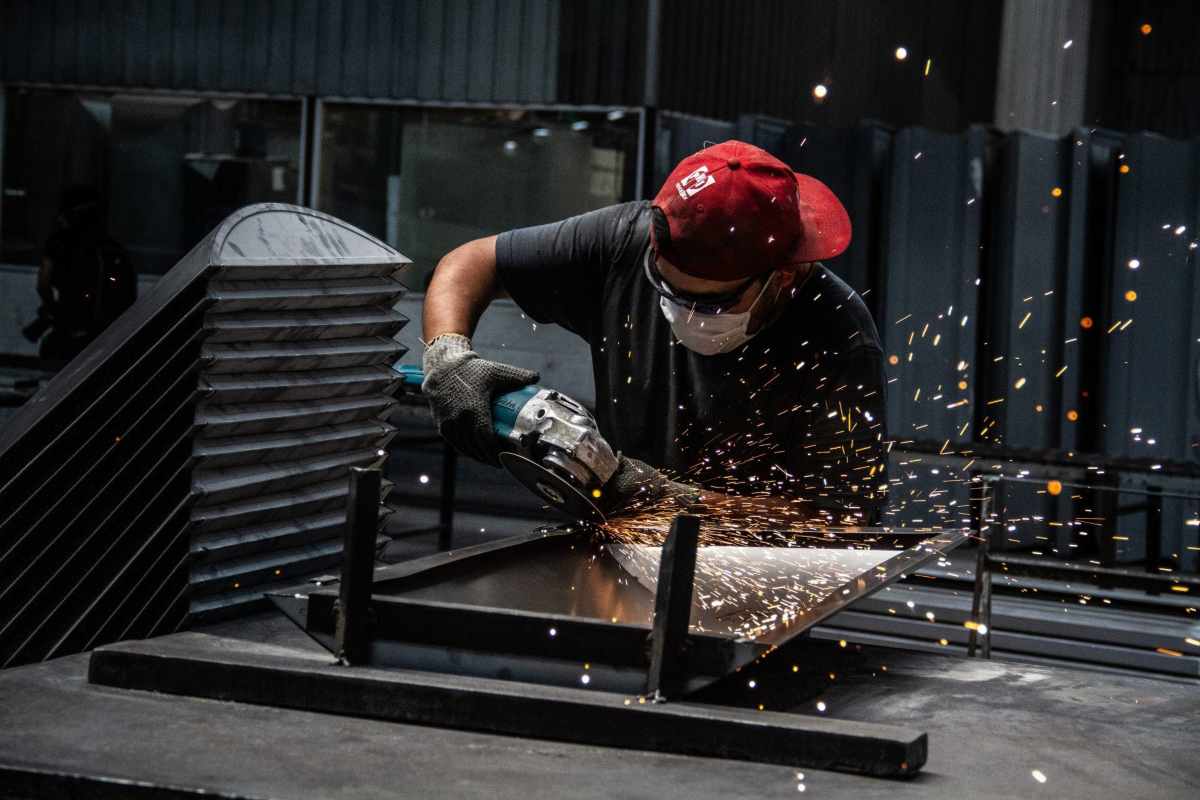 EU solicita a México revisar condiciones de trabajadores de empresa de acero en Veracruz