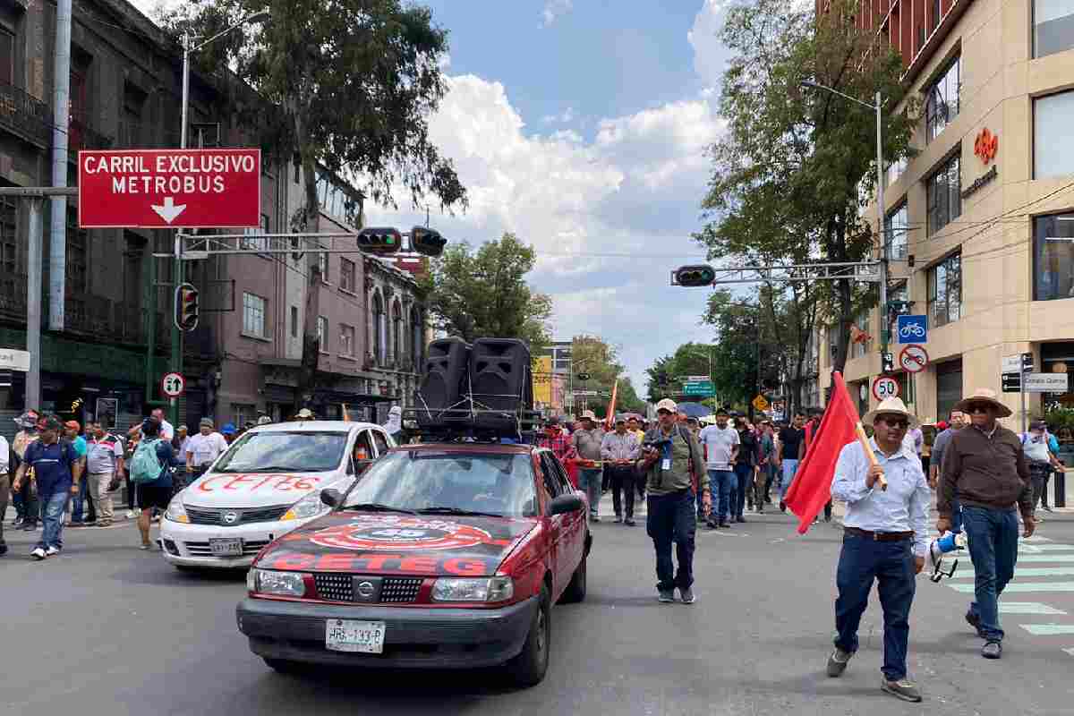 Marcha CNTE de regreso al Zócalo tras no alcanzar acuerdo con Gobernación