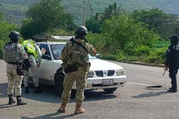 Violencia en Guerrero: 3 muertos en Coyuca de Catalán; en Zihuatanejo 9 agentes de la Guardia heridos