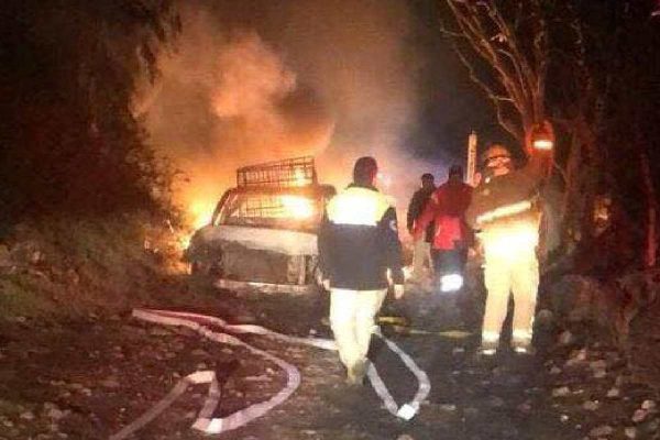 Explosión de toma clandestina en ducto de Pemex en Tetepango, Hidalgo, deja dos muertos