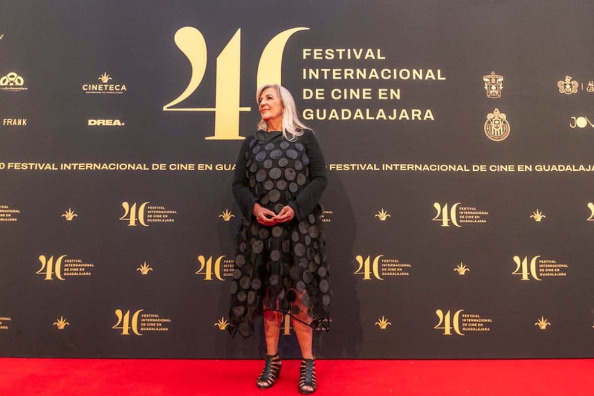 La productora Mónica Lozano recibió el reconocimiento Homenaje Industria FICG
