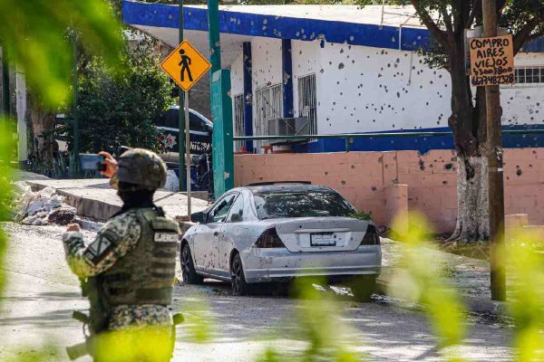 No hay ningún detenido por asesinato de policías durante crisis de violencia en Sinaloa; hay 34 expedientes