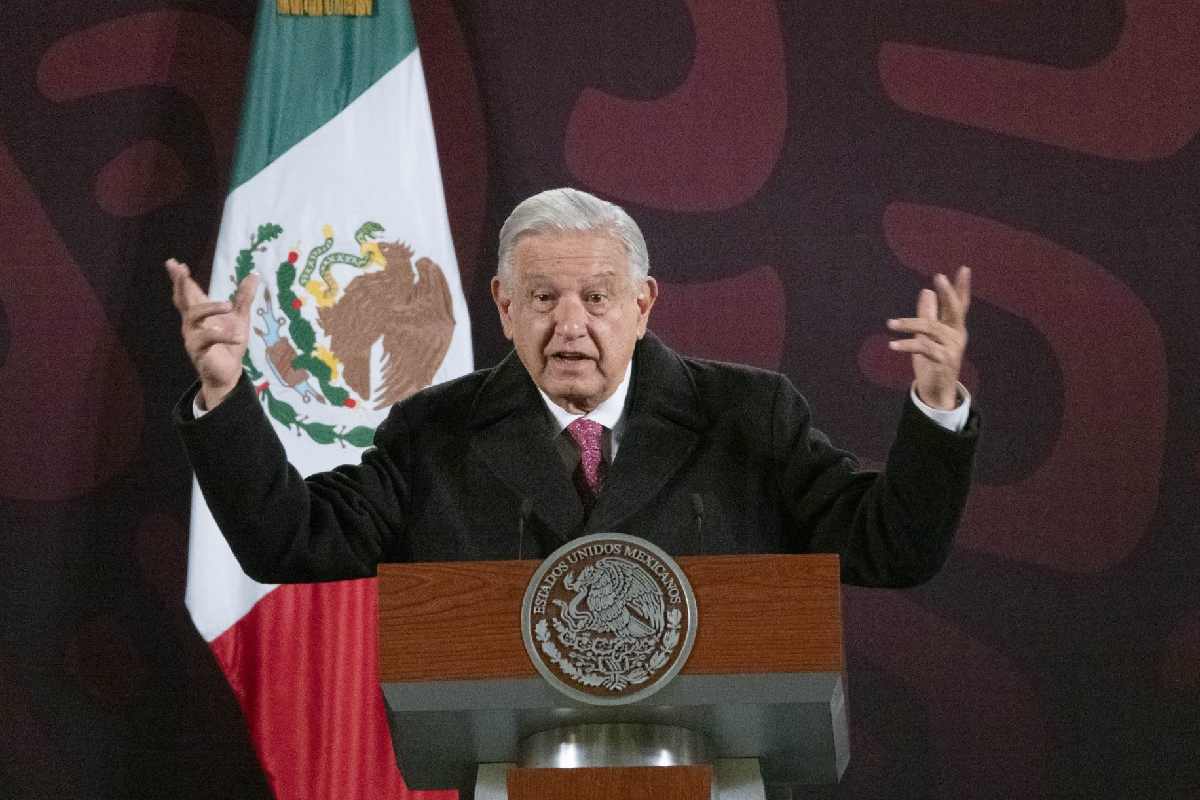 Sheinbaum insiste a España en el perdón por “atrocidades durante la conquista”, tras galardón al Museo de Antropología