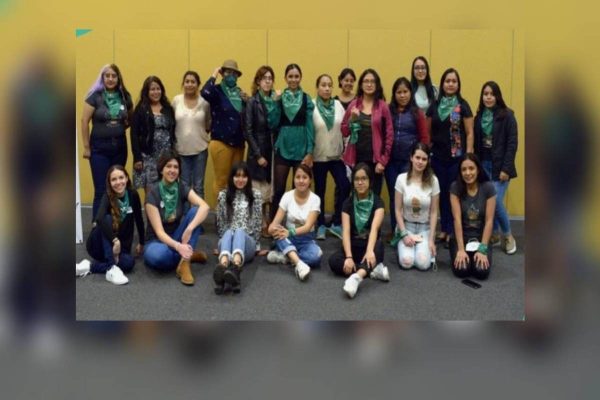 Colectivas denuncian que conservadores se hacen pasar por feministas para evitar abortos en Puebla