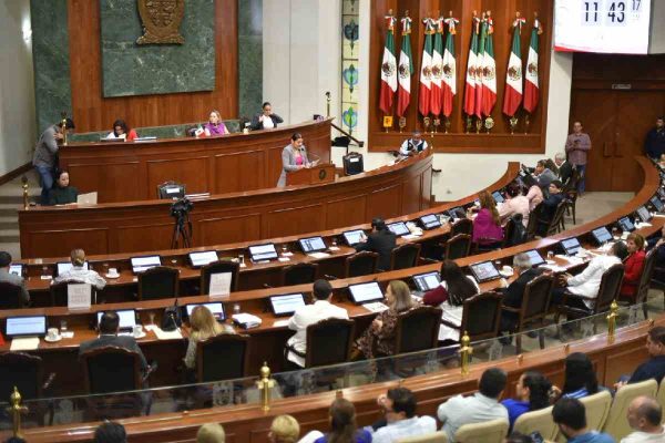 Congreso de Sinaloa aumenta pena por asesinato de menores de edad, periodistas y policías