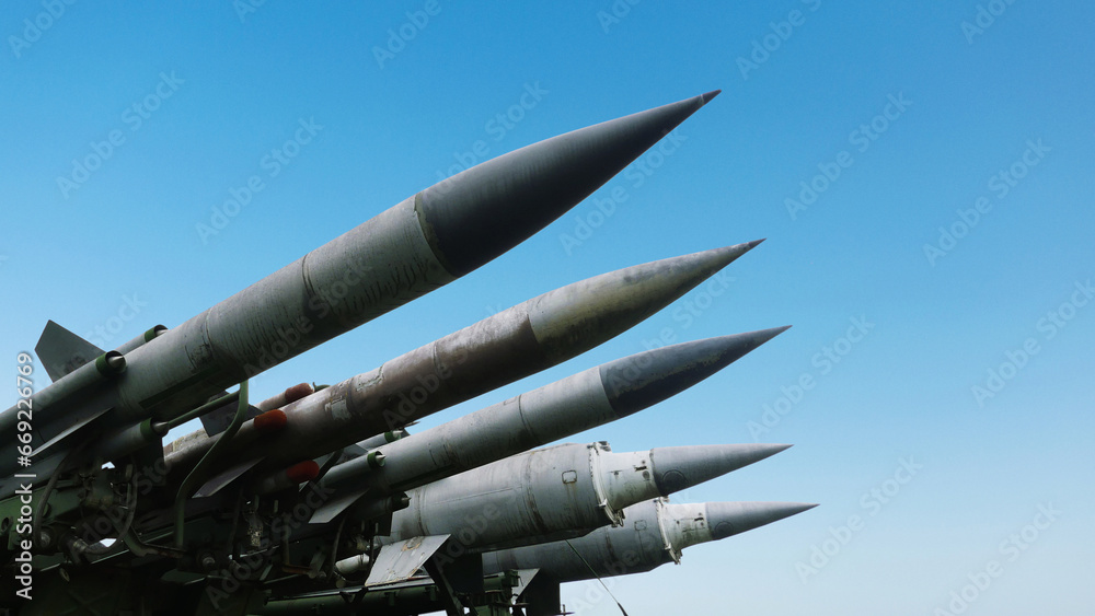 Imagen de armas de alto calibre atribuidas a Irán. 