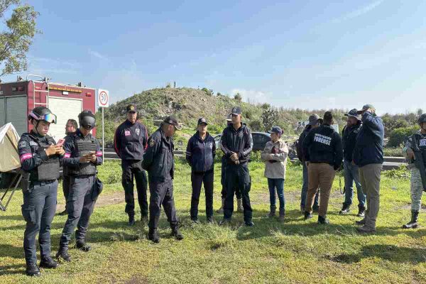 Familiares escarban en Bordo de Xochiaca para encontrar a Bryan, a 9 años de su desaparición en CDMX