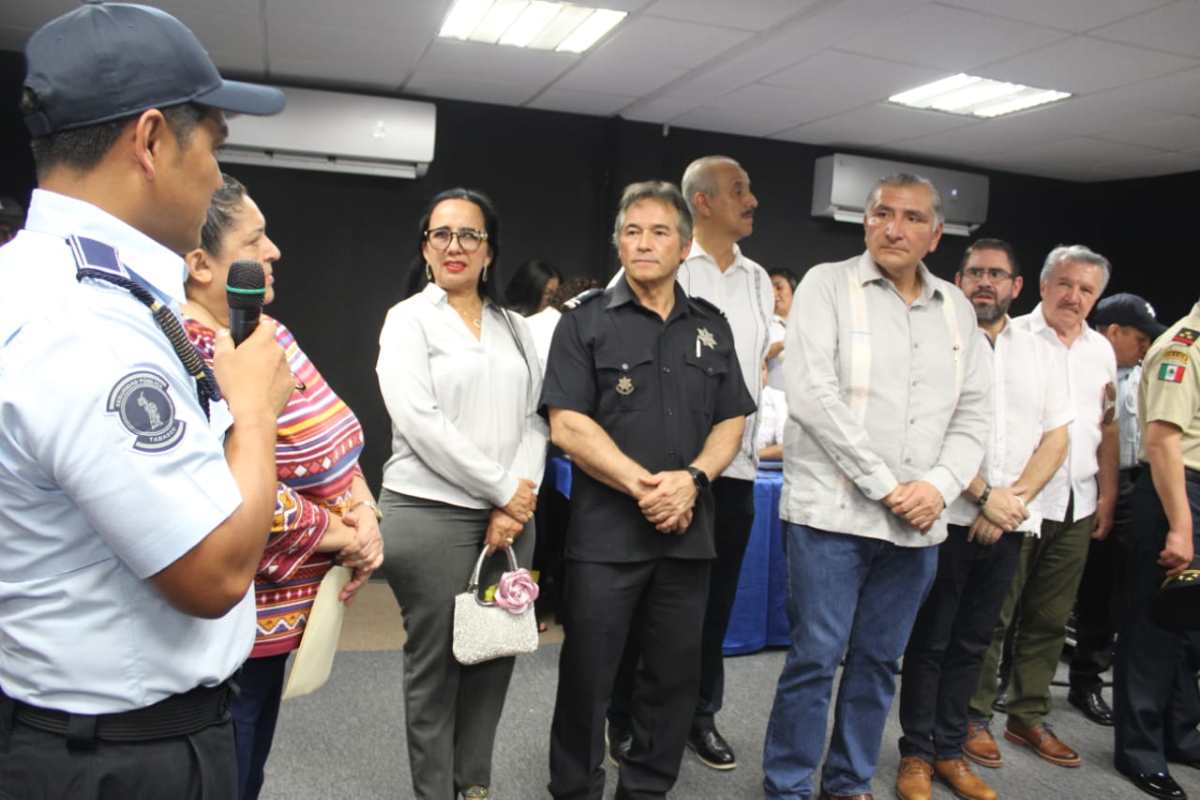 Hernán Bermúdez Requena, exsecretario de Seguridad de Tabasco, junto con Adán Augusto López