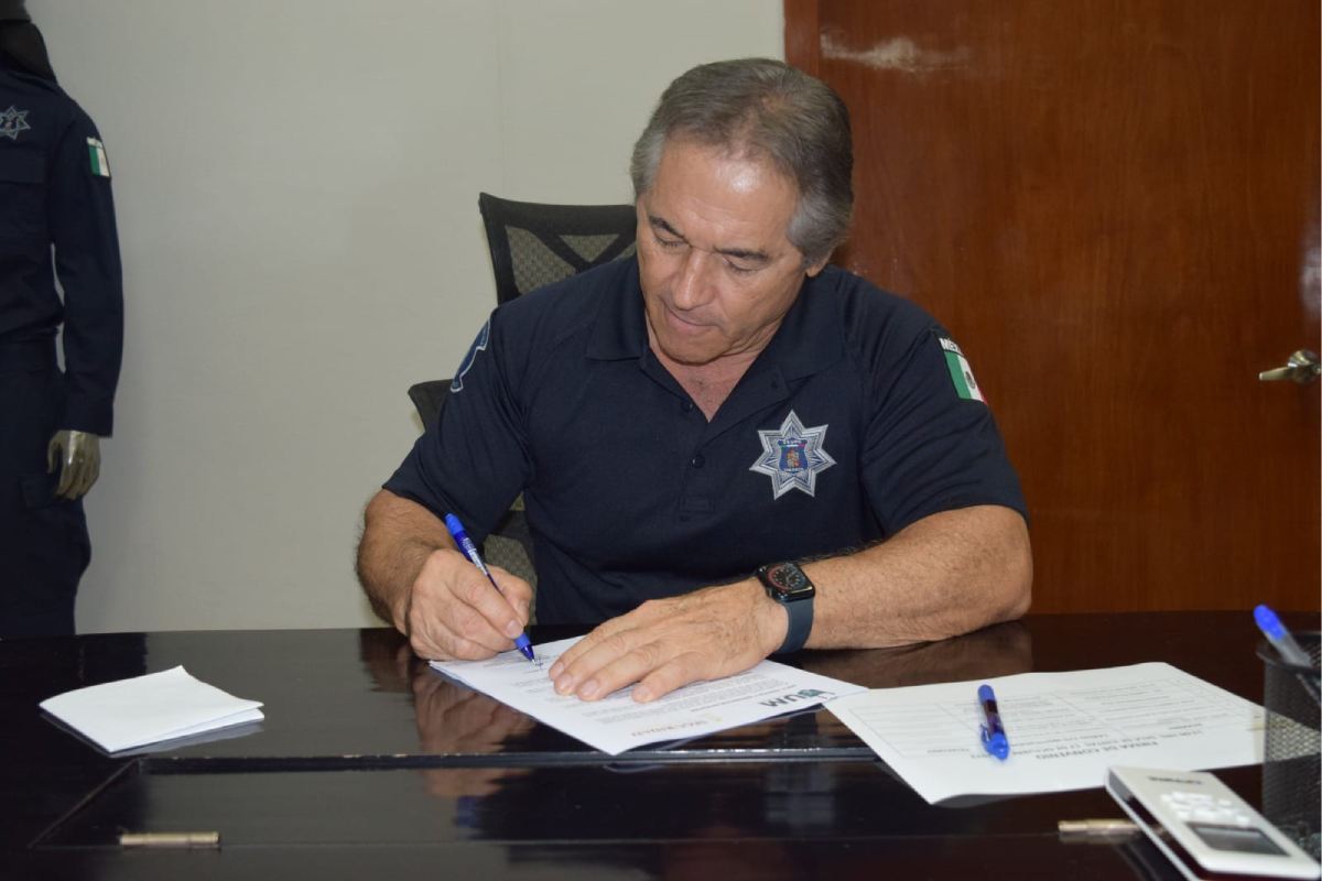 Hernán Bermúdez Requena fue secretario de Seguridad en Tabasco y es buscado por sus nexos con el grupo La Barredora