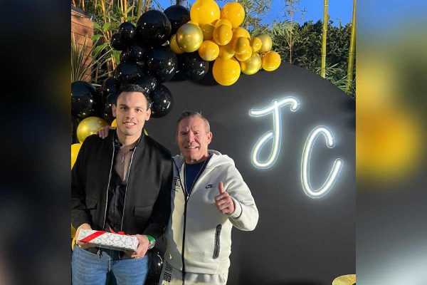 Julio César Chávez y su hijo Chávez Jr