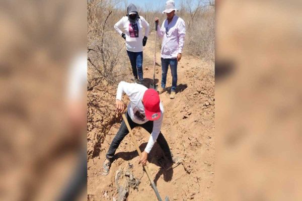 Madres Buscadoras de Sonora localizan fosas clandestinas en Hermosillo con segmentos óseos