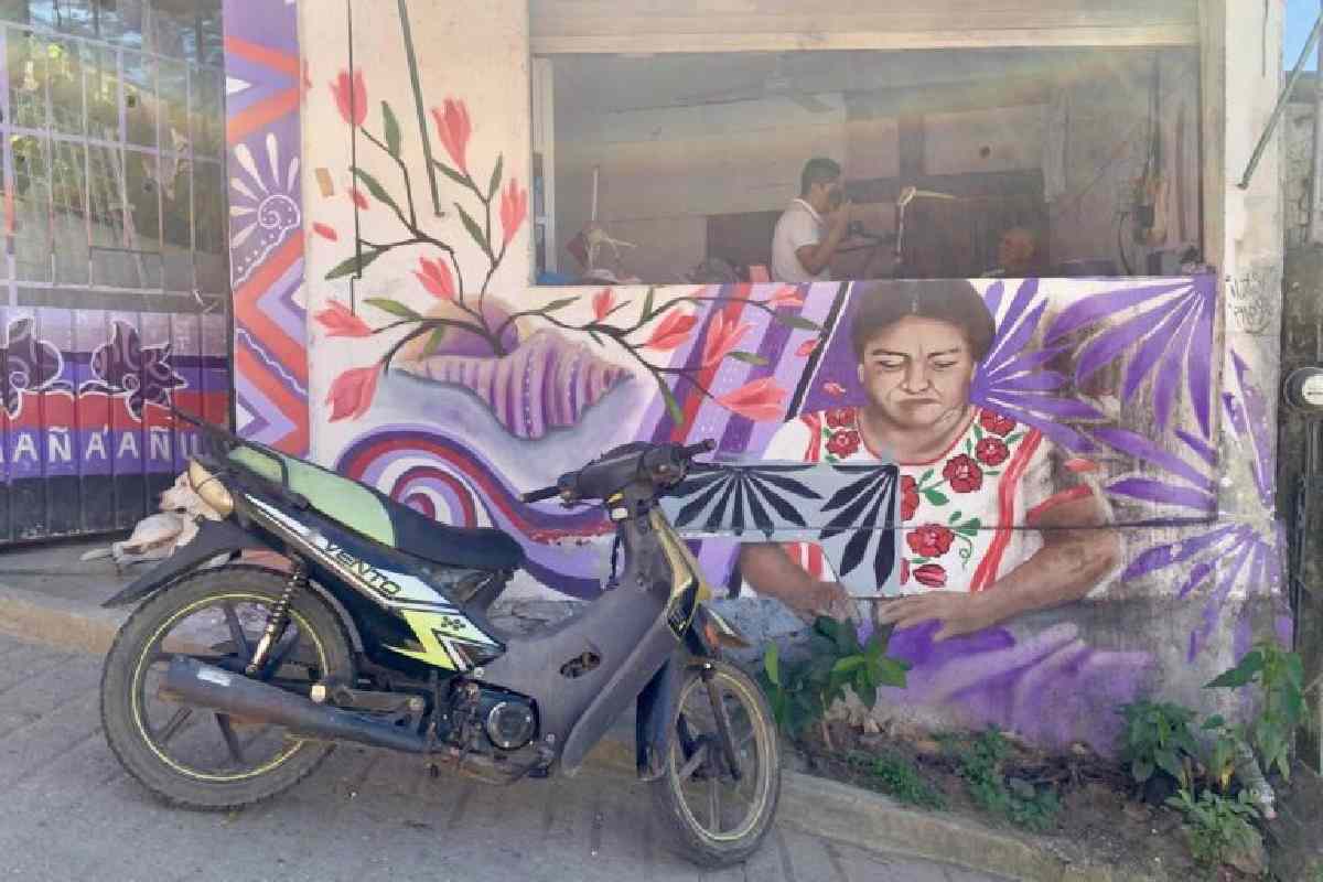 Mural pintado en una de las casas de Pinotepa de Don Luis. 