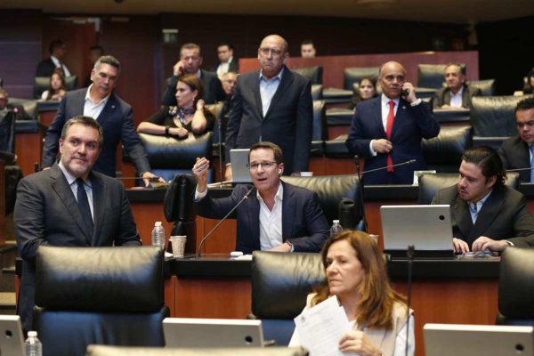 Oposición exige a Sheinbaum a prevenir “avalanchas gringas” tras anuncio de aranceles 