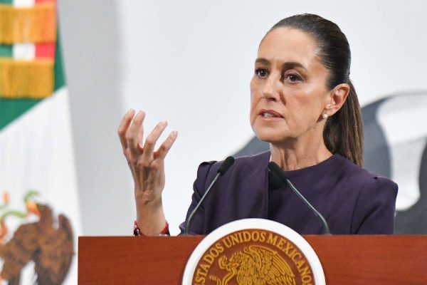 Sheinbaum rechazó pedir al INE información para nueva CURP biométrica