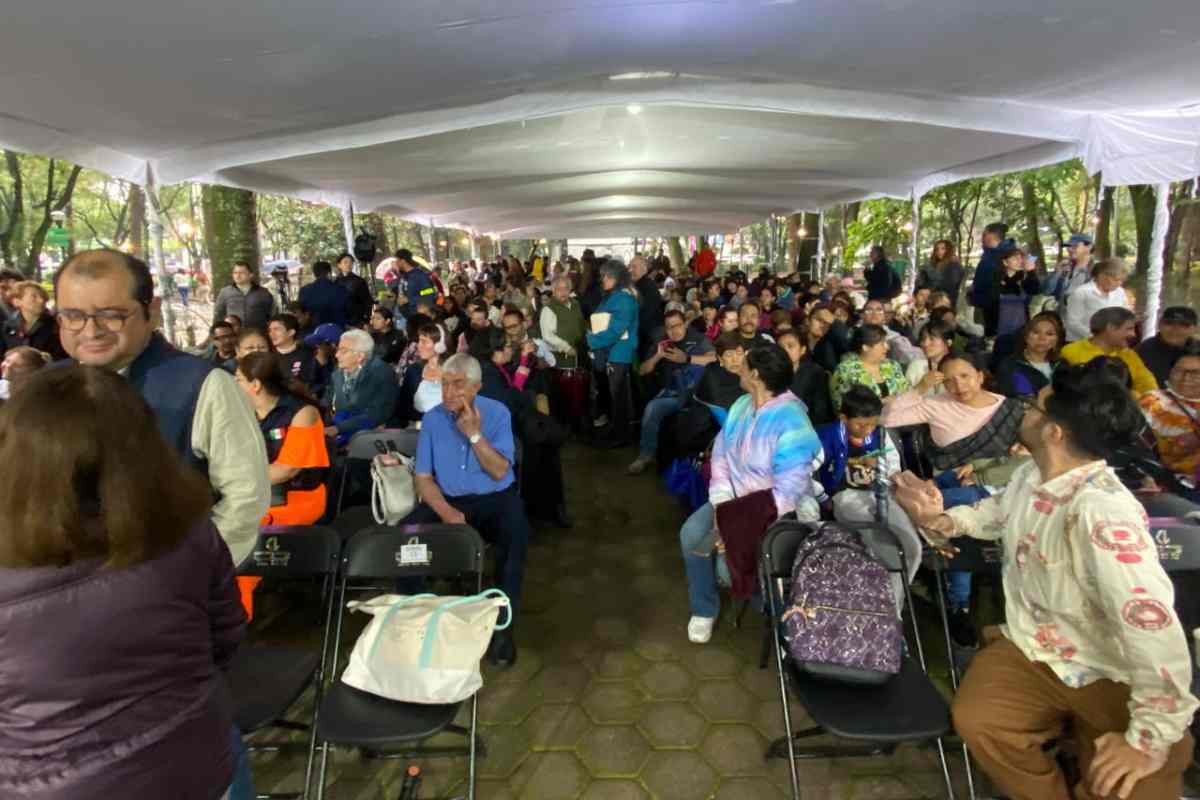 En la colonia Roma se realizó una asamblea entre vecinos y autoridades de la CDMX para tratar el tema de la gentrificación