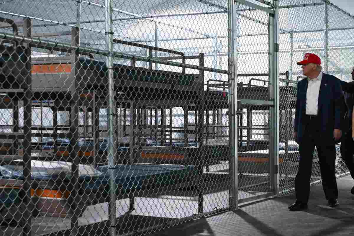 centro detención migrantes Alligator Alcatraz