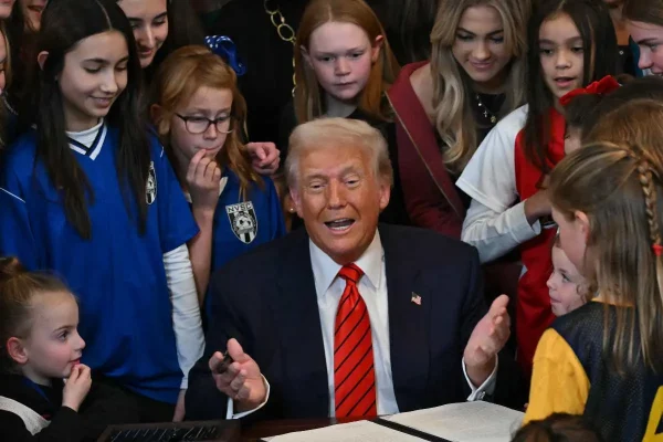 trump-decreto-mujeres