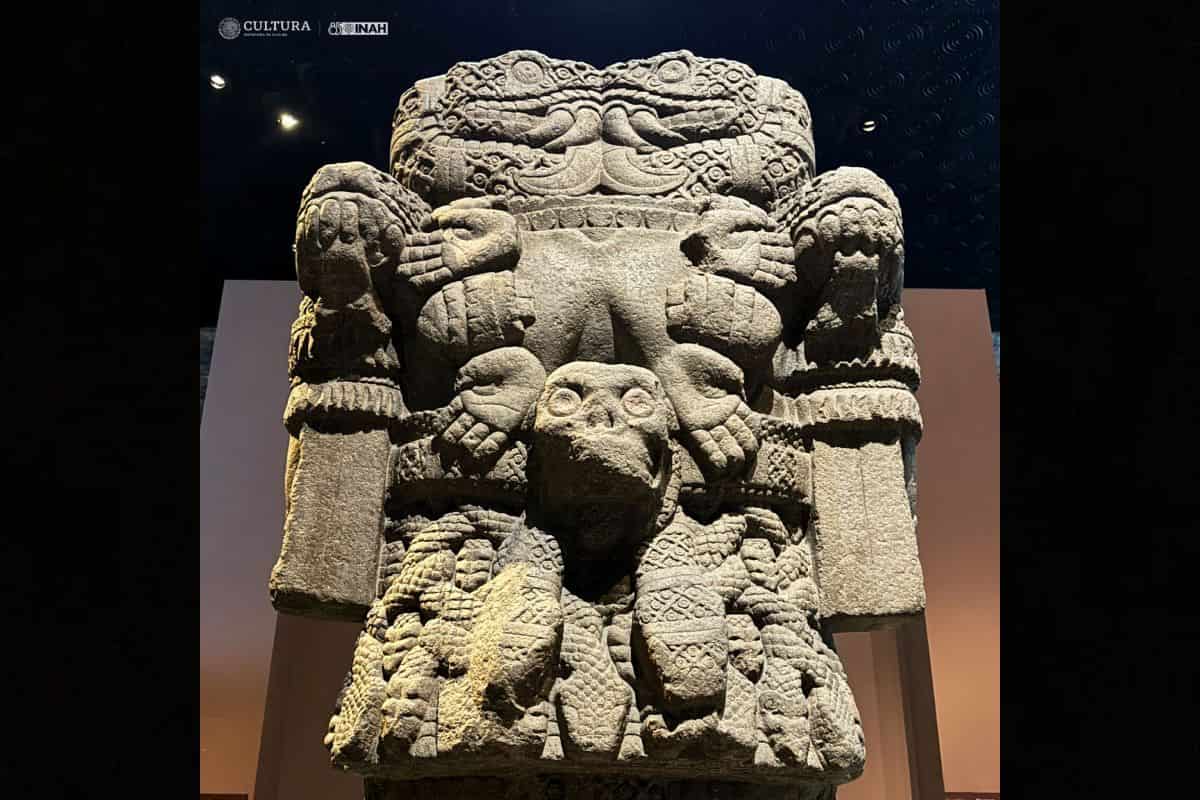 escultura de coatlicue museo nacional de antropologia