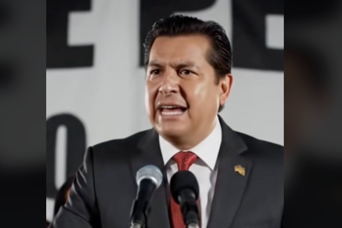 En redes aseguran que Greg Abbott dijo esto, tras lo cual hubieron inundaciones en Texas como “castigo divino”. Pero él no dijo esta frase.