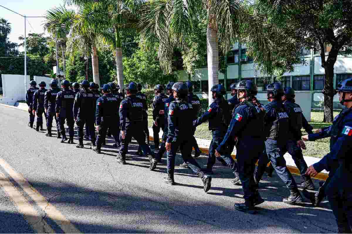 “Queremos que la sociedad nos comprenda”: gobernador de Sinaloa justifica militarización de mandos civiles ante inseguridad