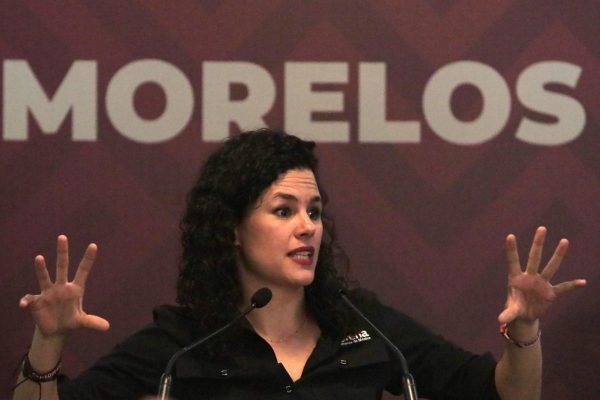Alcalde pide a dirigentes de Morena poner ejemplo; evitar lujos “aunque tengan recursos”