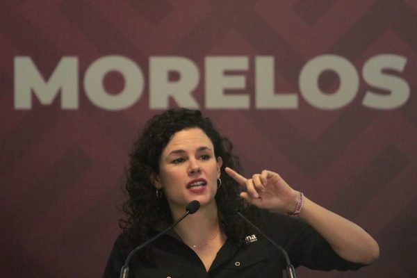 Alcalde pide a dirigentes de Morena poner ejemplo; evitar lujos “aunque tengan recursos”