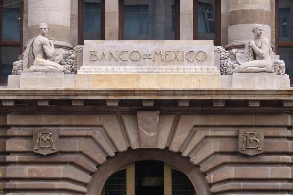 Banco de México retrasa Informe Trimestral de la Inflación