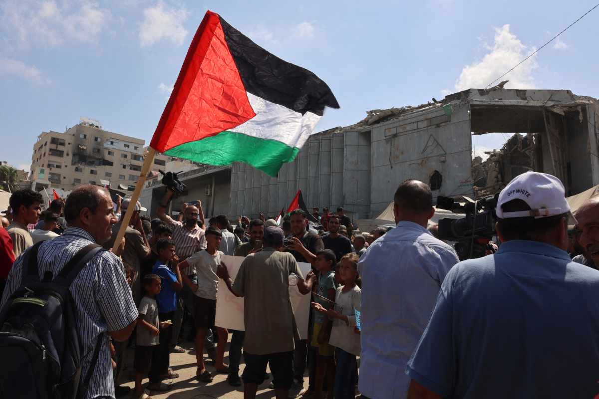 Israel continúa ofensiva en Palestina: ataques dejan 42 muertos en Gaza; en Cisjordania tiran árboles