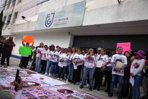 Madres buscadoras capacitan a policías de investigación de CDMX para rastrear a desaparecidos