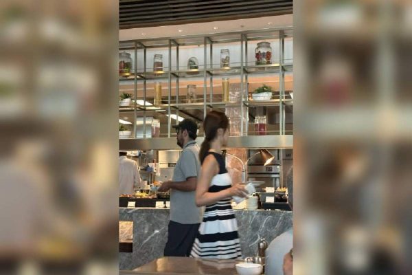 "Mis adversarios mandaron espías", dice Andrés López Beltrán tras críticas a su viaje a Japón