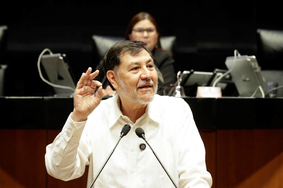 Noroña durante su participación en la sesión plenaria tras la agresión en su contra