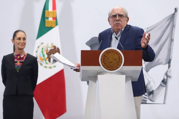 Pablo Gómez dejó la UIF para tomar una nueva comisión encargada de una reforma electoral