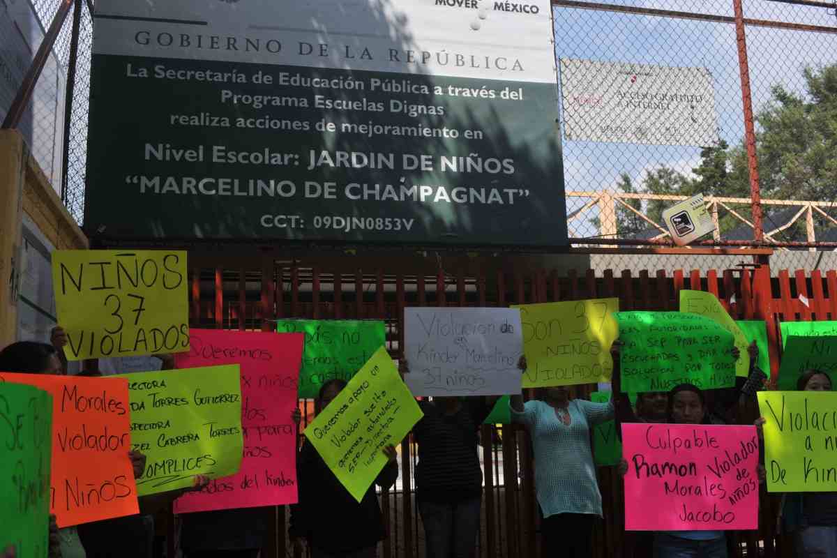 Protesta Kinder aragon abuso sexual menores