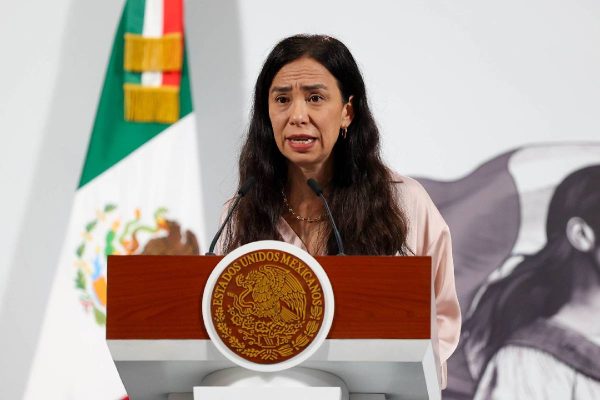 Tania Rodriguez Mora, subsecretaria de Educación Pública, ofreció resultados del programa "Mi derecho, mi lugar"