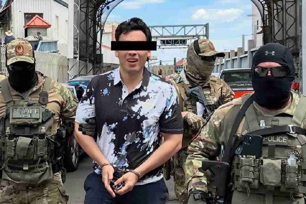 Vinculan a proceso a Julio César Chávez Jr. por delincuencia organizada pero seguirá proceso en libertad