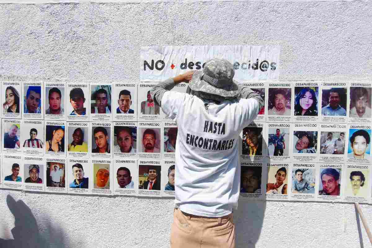 “Tenía que seguir con mi vida”: jóvenes buscan a sus familiares desaparecidos en CDMX y Edomex, a la par que estudian o trabajan 