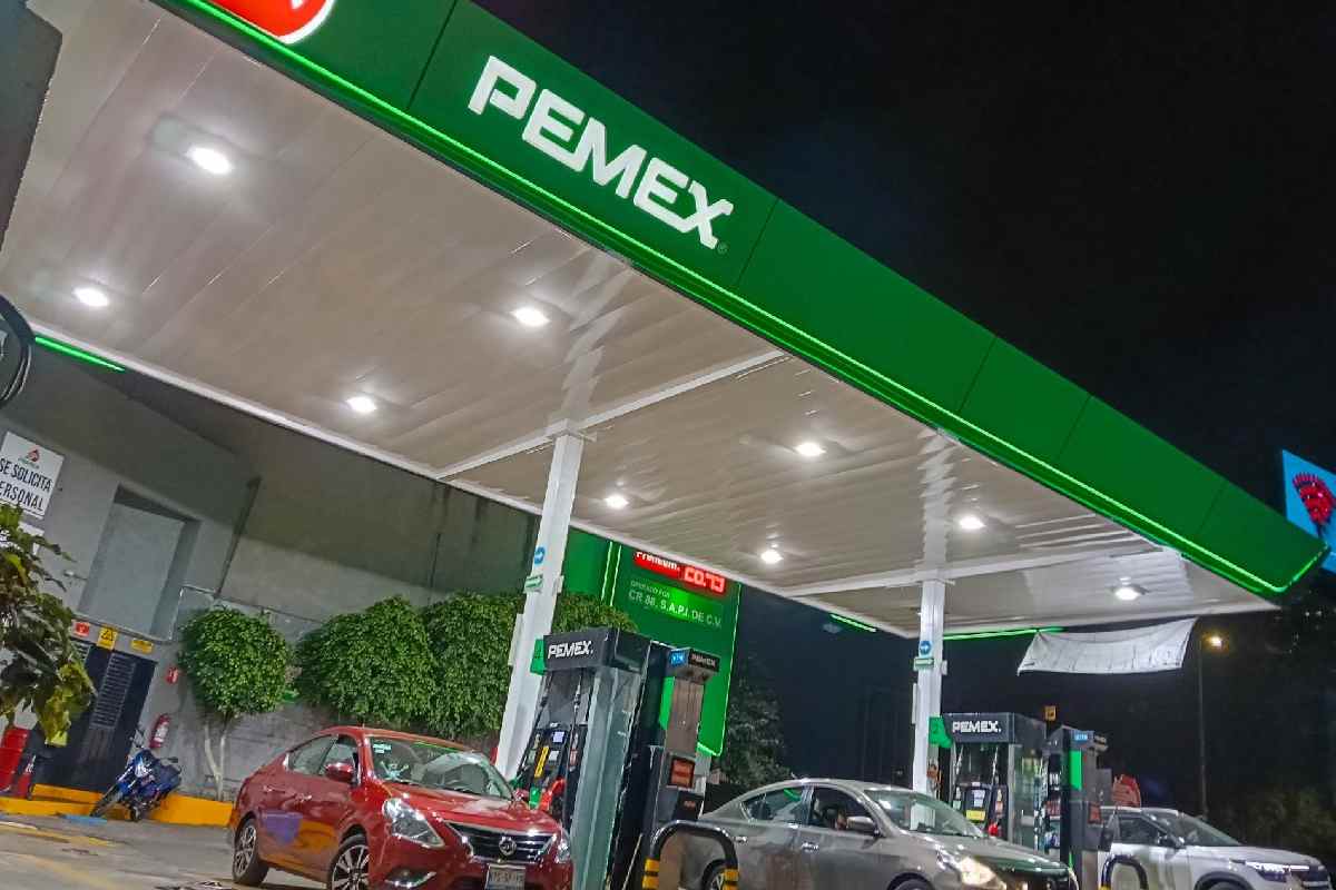 1.EU acusa a dos empresarios mexicanos de presuntamente sobornar a funcionarios de Pemex para obtener contratos millonarios