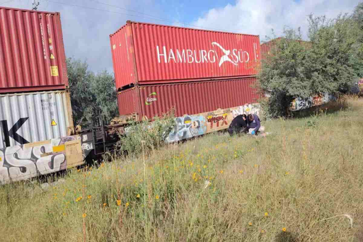 Choque de tren con autobús en Comonfort, Guanajuato, deja cinco muertos 
