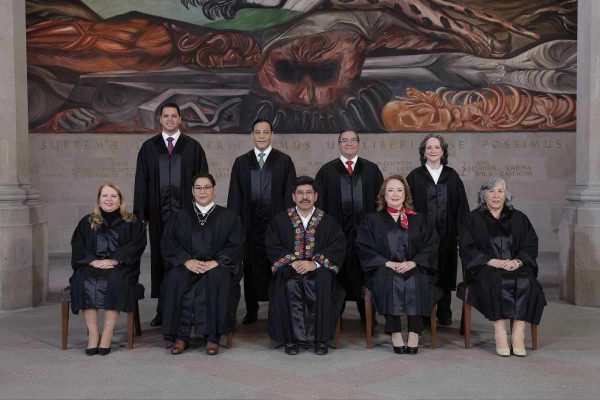 El pleno de la corte en la fotografía oficial