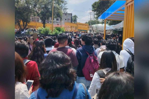 Evacuación del CCH tras el ataque