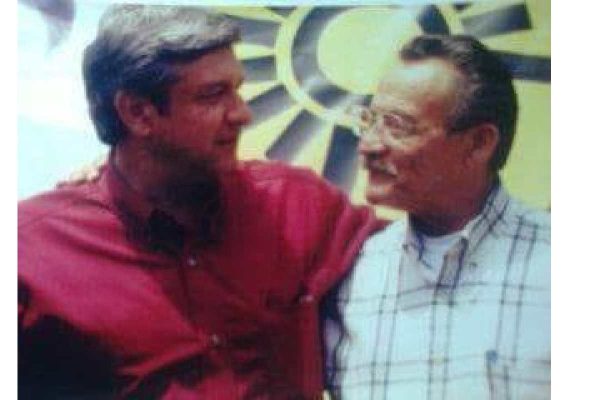 Facundo Brown y AMLO