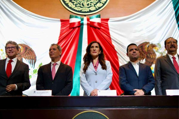 Hacienda entrega paquete económico 2026